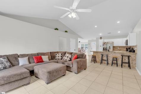 129 Saint James Court Anderson SC 29621