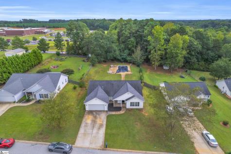 129 Saint James Court Anderson SC 29621