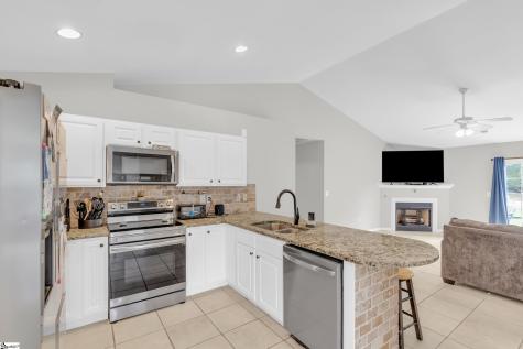 129 Saint James Court Anderson SC 29621