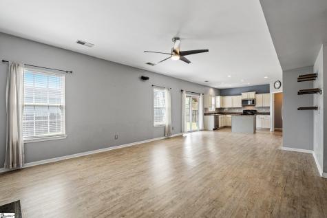 27 Madeline Circle Taylors SC 29687
