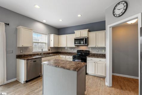 27 Madeline Circle Taylors SC 29687