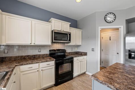 27 Madeline Circle Taylors SC 29687