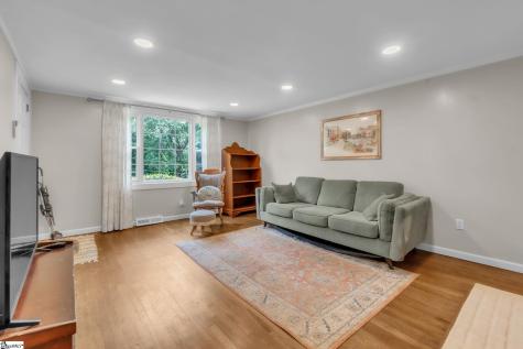 5 Jones Circle Greenville SC 29617