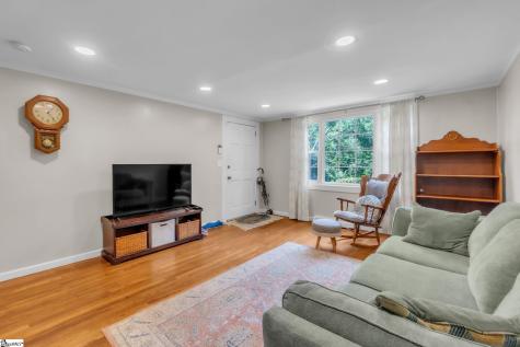 5 Jones Circle Greenville SC 29617