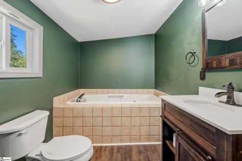 112 Newry Road Seneca SC 29672