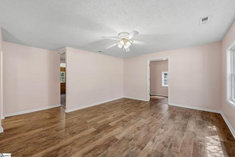 112 Newry Road Seneca SC 29672