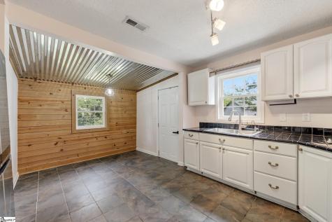 112 Newry Road Seneca SC 29672