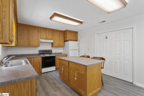 123 Sequayah Drive Fair Play SC 29643