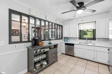 12 Virginia Avenue Travelers Rest SC 29690
