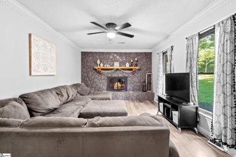12 Virginia Avenue Travelers Rest SC 29690