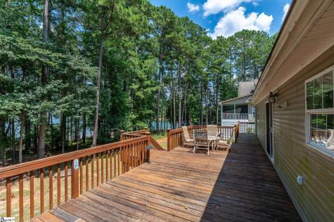 246 Bay Ridge Drive Townville SC 29689