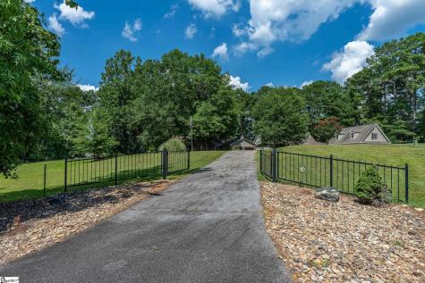 246 Bay Ridge Drive Townville SC 29689