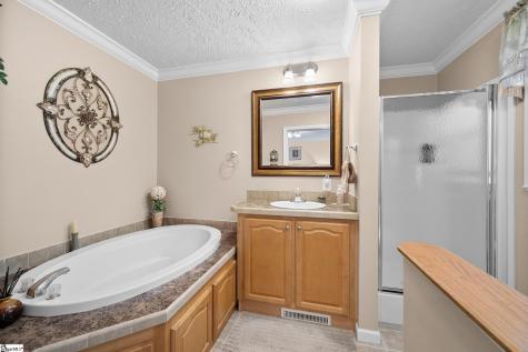 246 Bay Ridge Drive Townville SC 29689