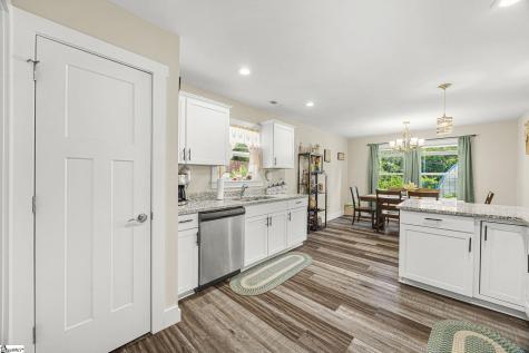 209 Lee Drive Chesnee SC 29323