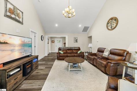 209 Lee Drive Chesnee SC 29323