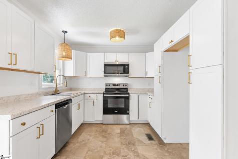 203 Fernwood Circle Anderson SC 29626