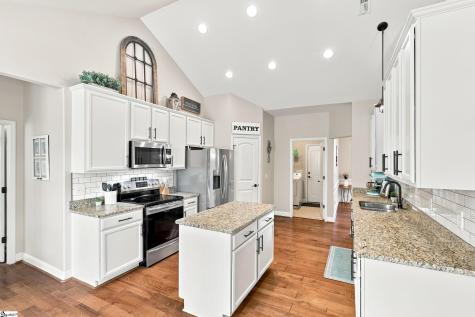 411 Oak Ridge Place Easley SC 29642