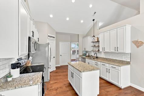 411 Oak Ridge Place Easley SC 29642
