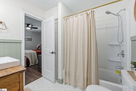 105 G Street Williamston SC 29697