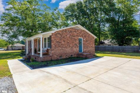105 G Street Williamston SC 29697