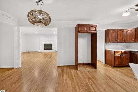 5 Crestline Road Greenville SC 29609