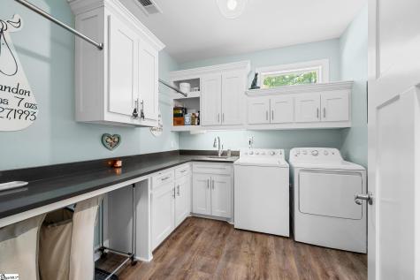 2415 Sandy Ford Road Chesnee SC 29323