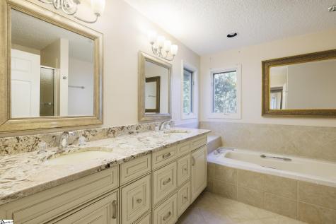 47 Gulf Stream Lane Salem SC 29676