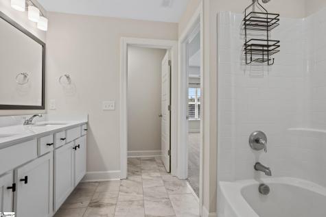 324 Hollenbeck Place Greenville SC 29607
