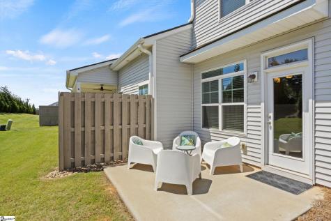 324 Hollenbeck Place Greenville SC 29607