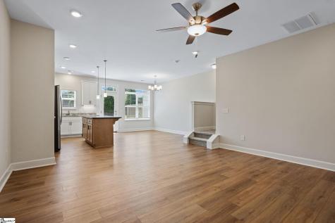 324 Hollenbeck Place Greenville SC 29607