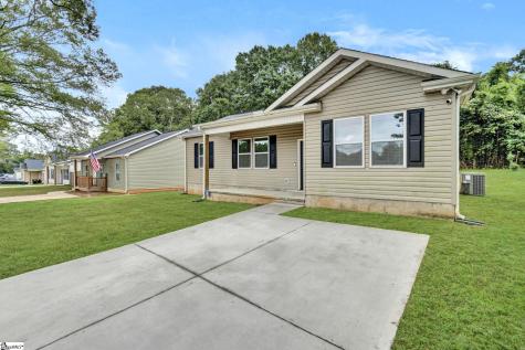 305 Saluda Street Belton SC 29627