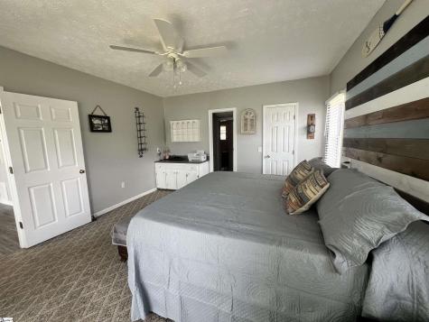 92 Bridgewater Court Iva SC 29655