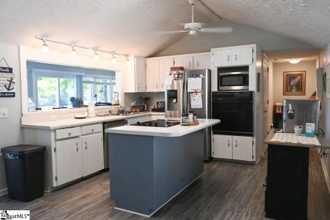 92 Bridgewater Court Iva SC 29655