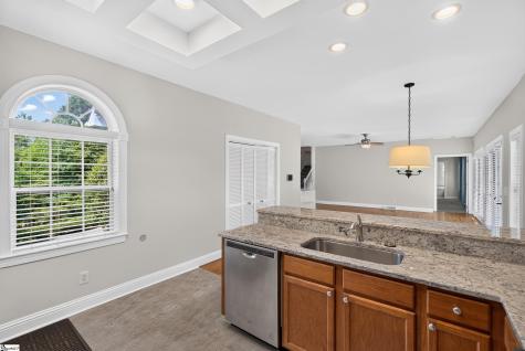 748 N Elm Avenue Landrum SC 29356