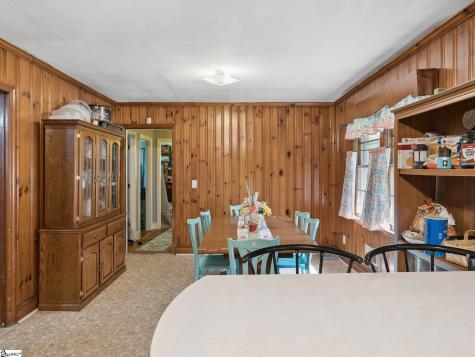 1124 Camelot Forest Belton SC 29627