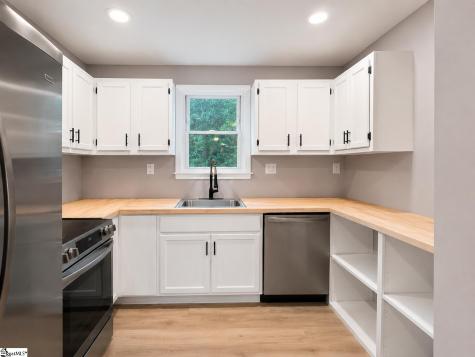 20 Milton Drive Greenville SC 29605