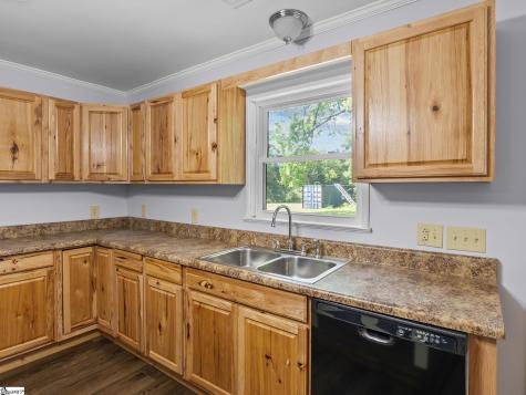 1125 Friendship Road Seneca SC 29678