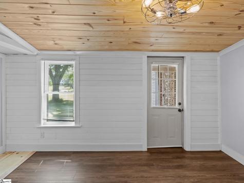 1125 Friendship Road Seneca SC 29678