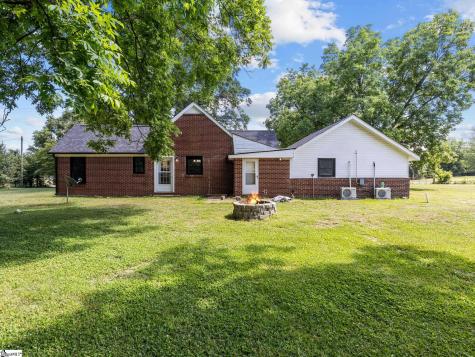 1125 Friendship Road Seneca SC 29678