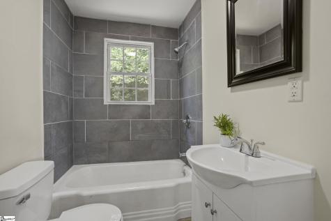 111 Lincoln Street Belton SC 29627