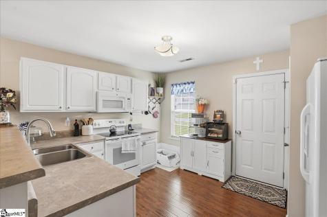 612 Westbury Way Simpsonville SC 29680