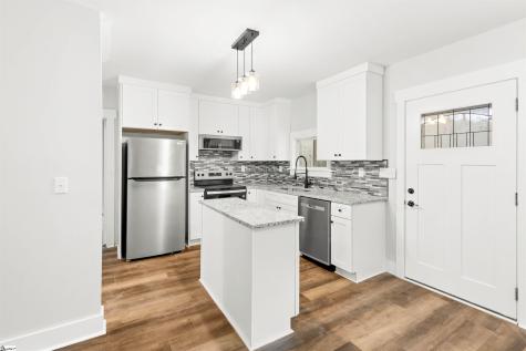 207 Zig Zag Road Cross Hill SC 29332