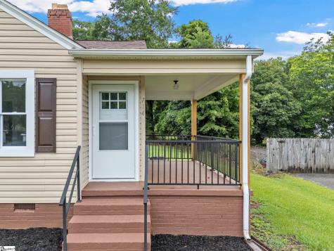 714 Holmes Street Gaffney SC 29341