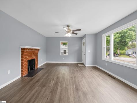 714 Holmes Street Gaffney SC 29341