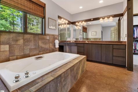 380 Montagu Drive Spartanburg SC 29301