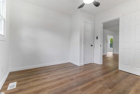 207 South Carolina Avenue Spartanburg SC 29306