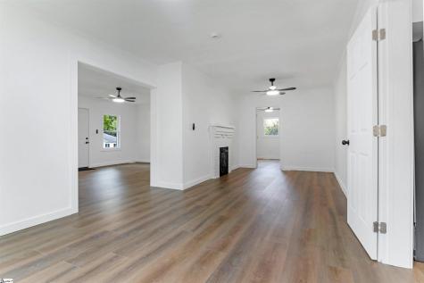 207 South Carolina Avenue Spartanburg SC 29306