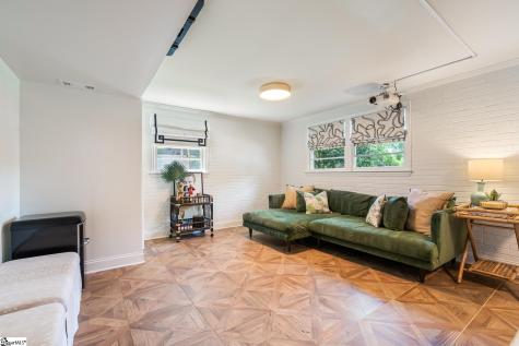 17 N Brookwood Drive Greenville SC 29605