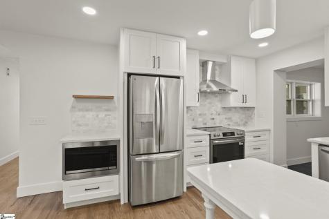 208 W Hillcrest Drive Greenville SC 29609