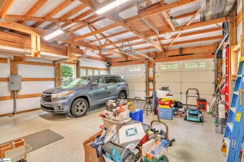 189 Friendly Circle Saluda NC 28773